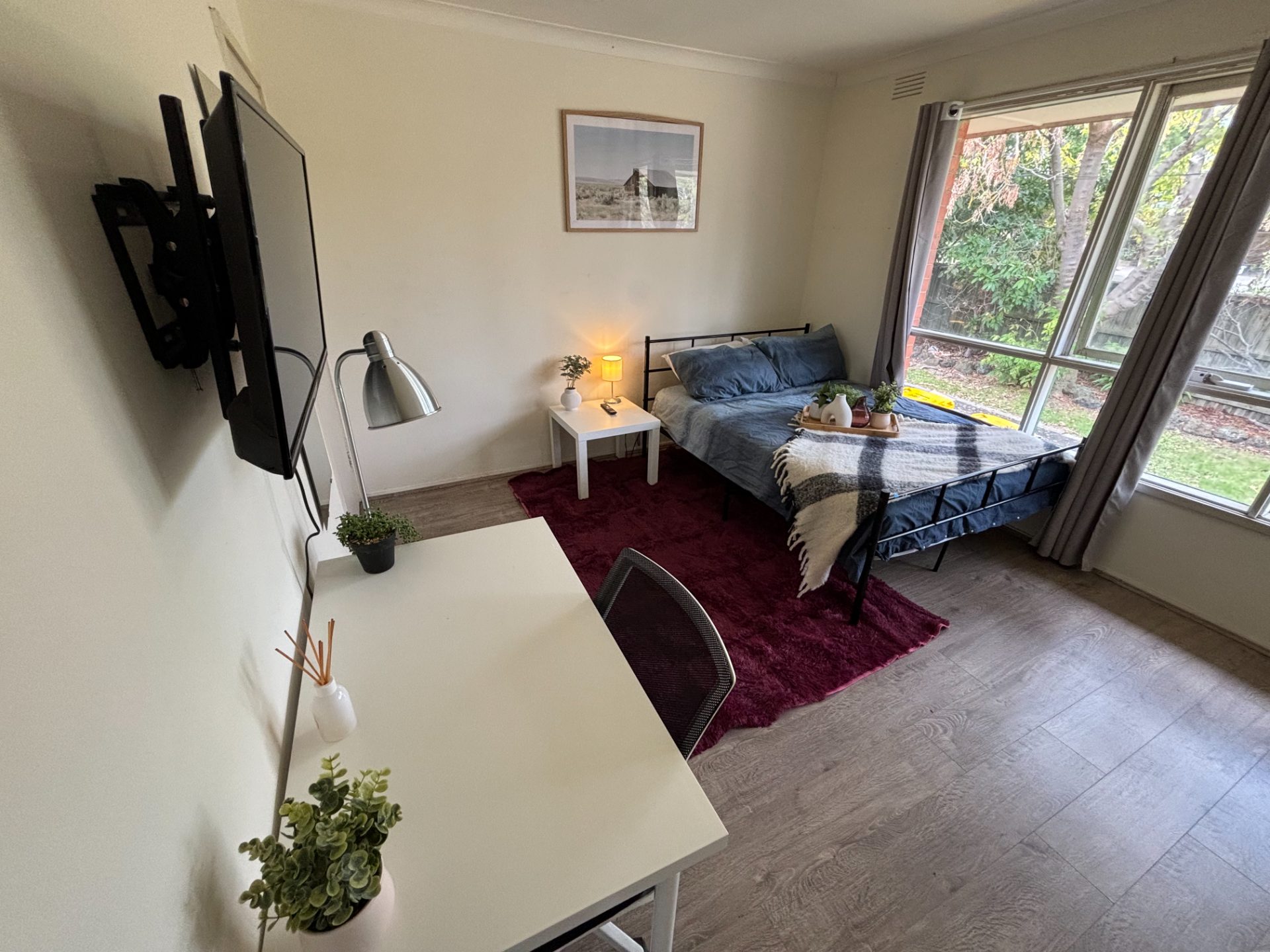 9 rooms in a share house, Mount Waverley, VIC