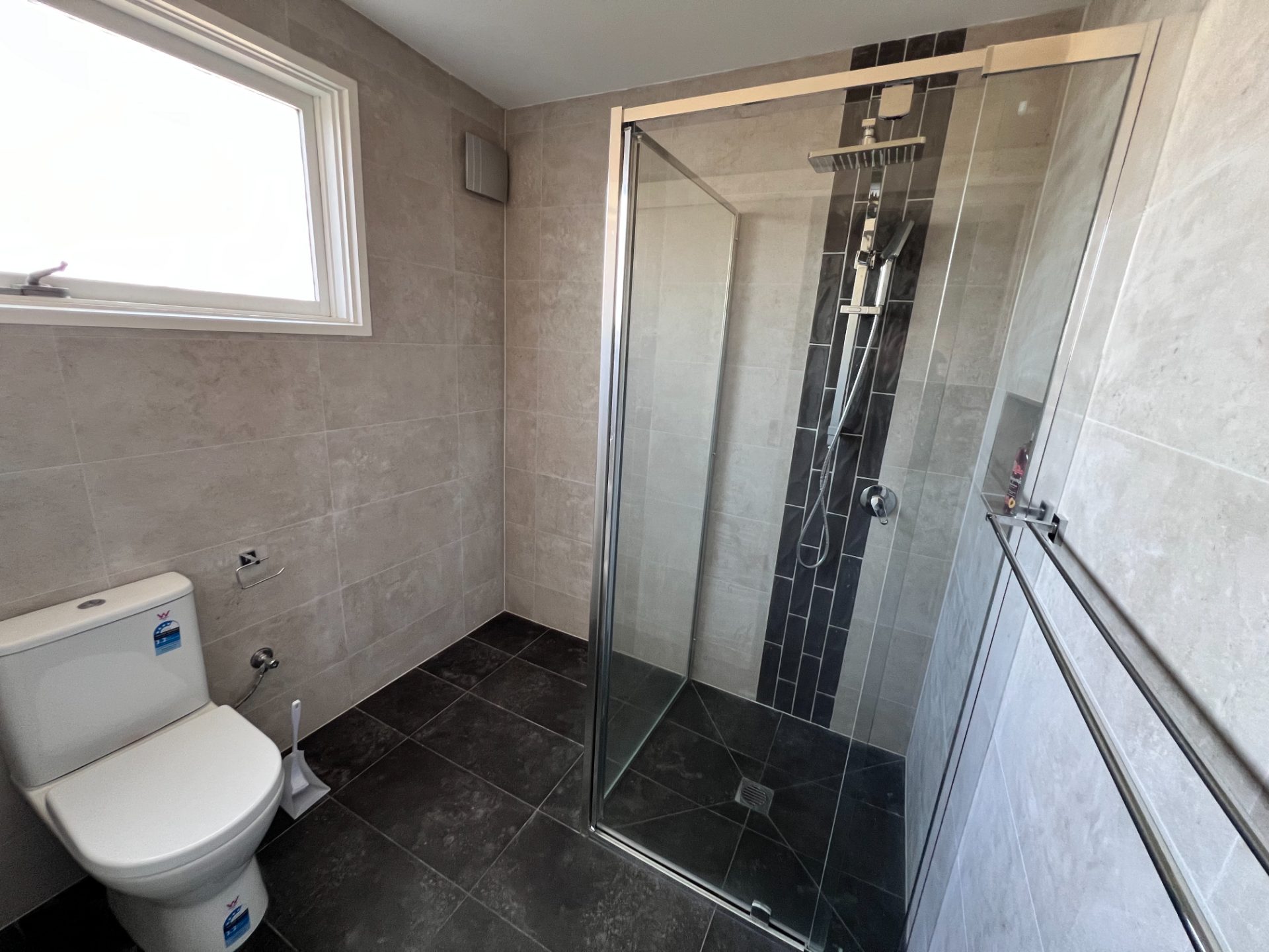 9 rooms in a share house, Burwood, VIC