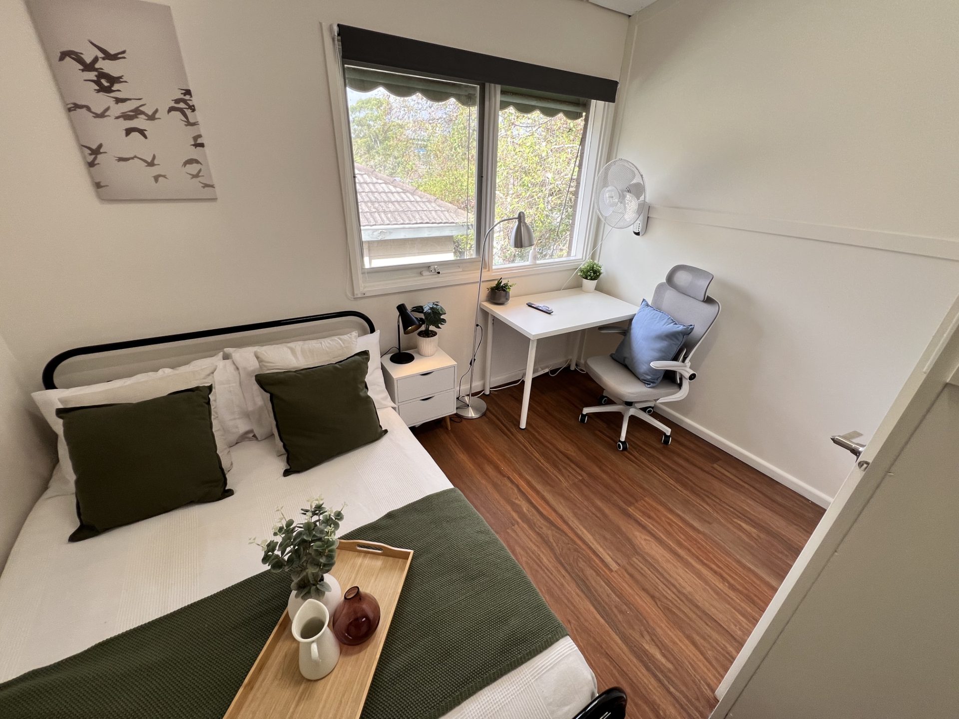 9 rooms in a share house, Burwood, VIC