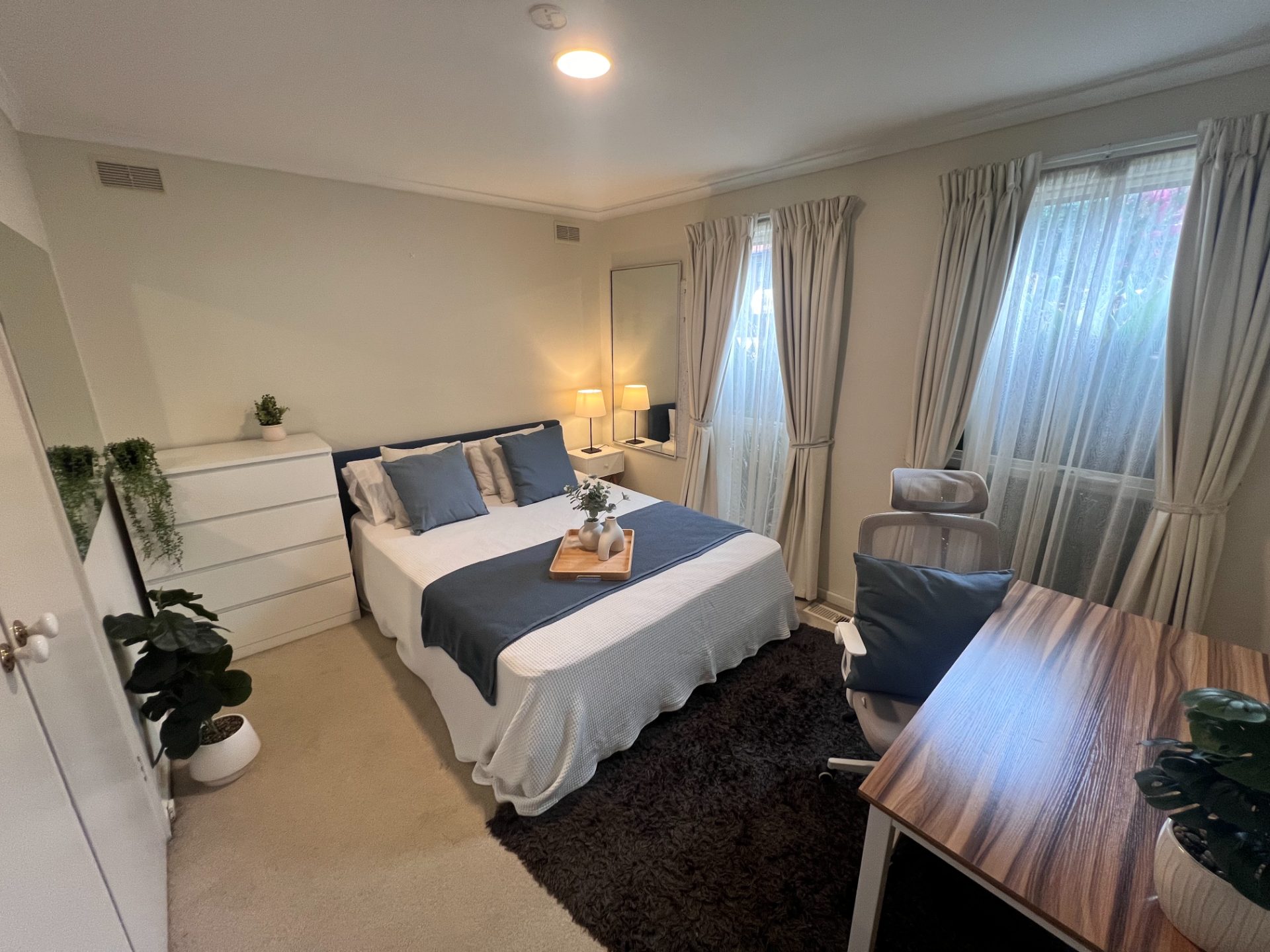4 rooms in a share house, Glen Waverley