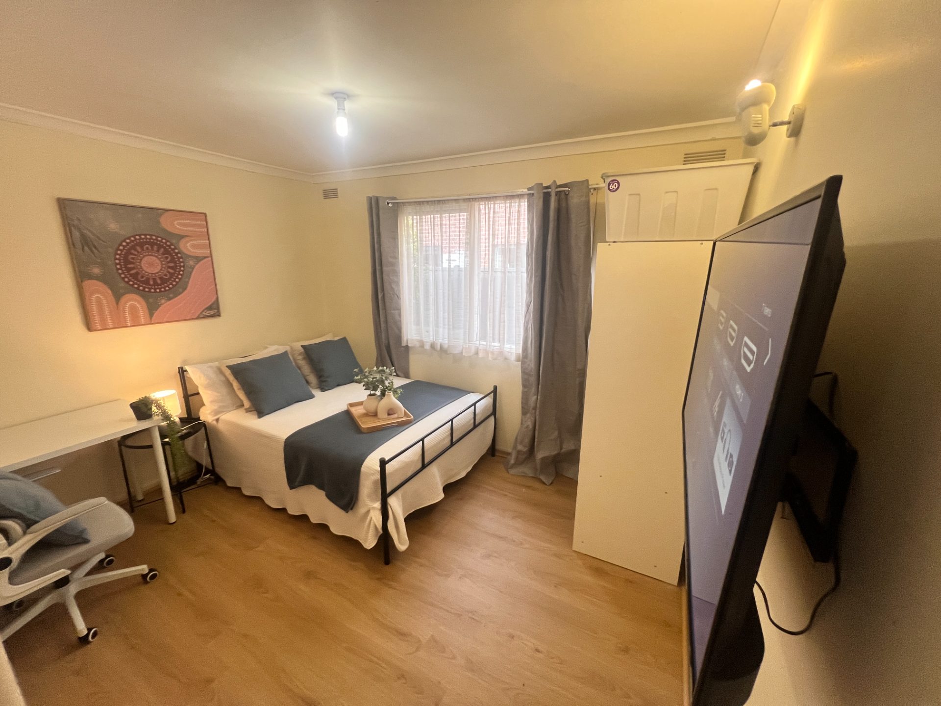 1 room available in a share house, Burwood East, VIC
