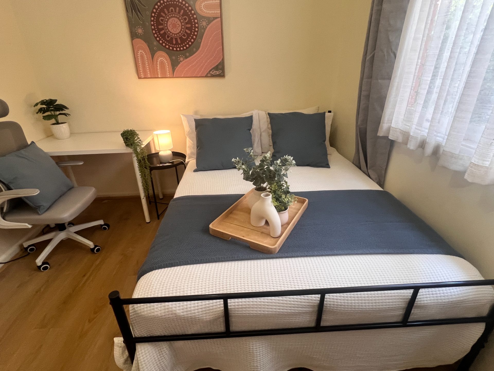 1 room available in a share house, Burwood East, VIC
