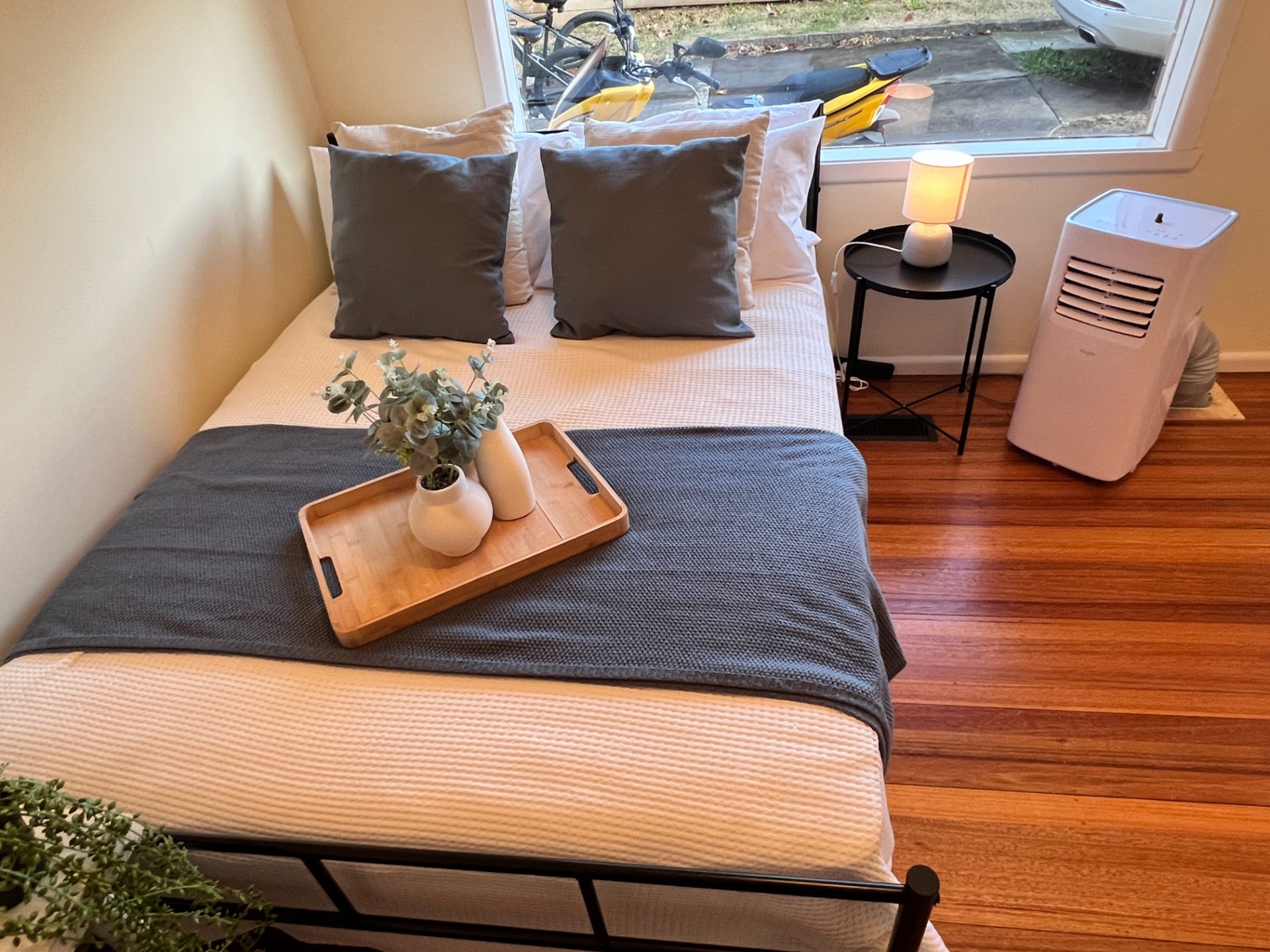 1 room available in a share house, Burwood East, VIC
