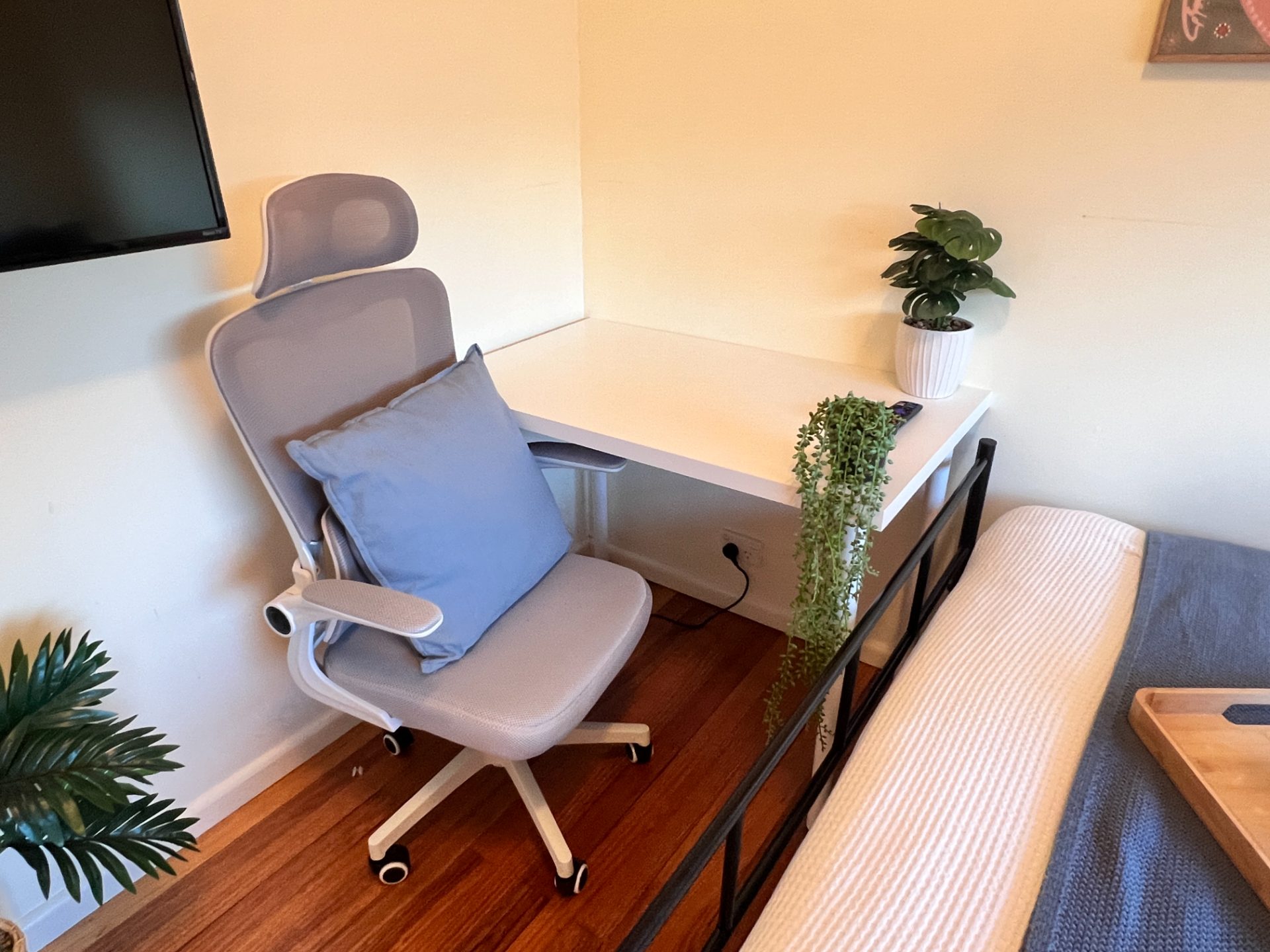 1 room available in a share house, Burwood East, VIC