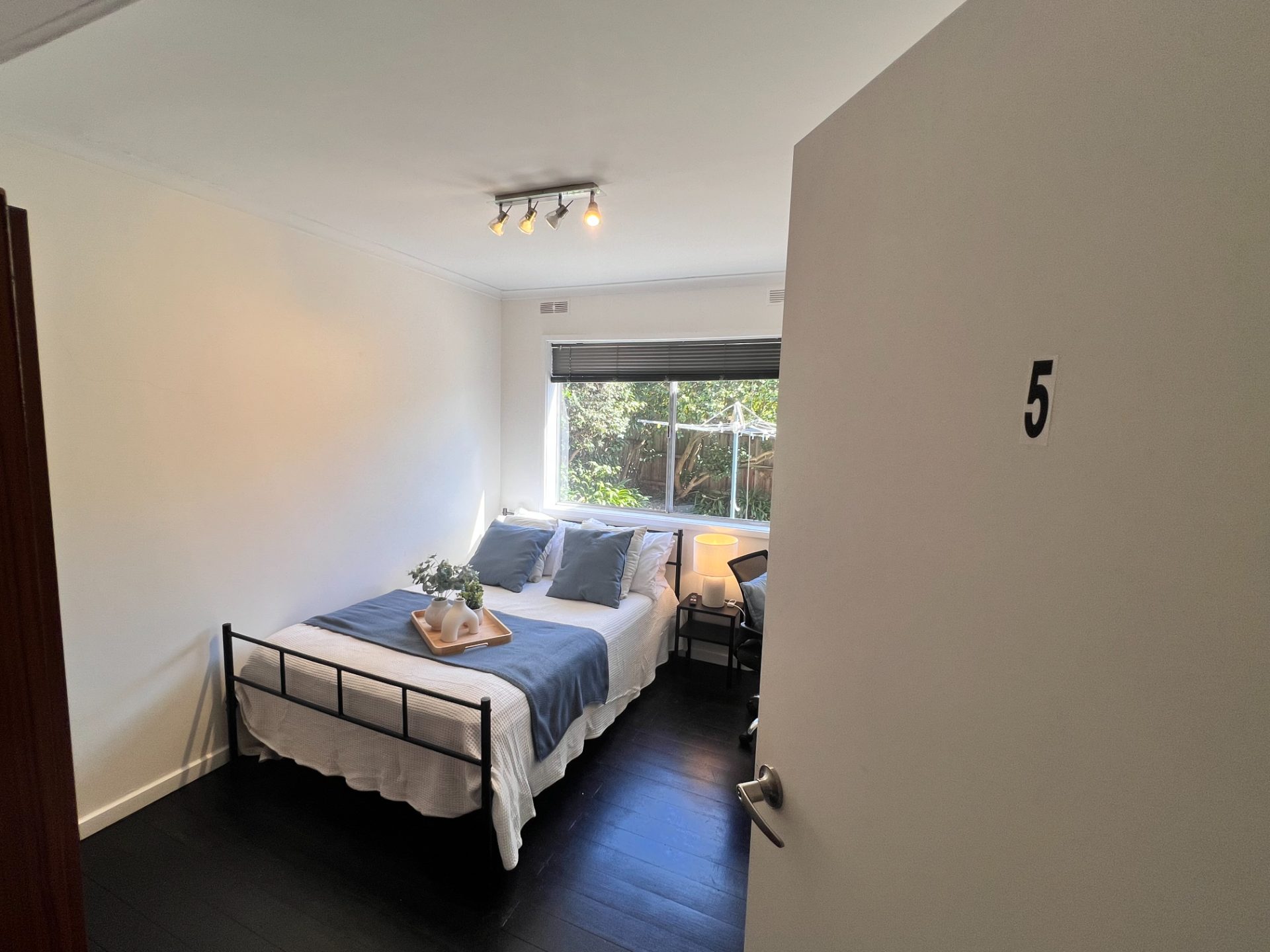 1 room available in a share house, Mount Waverley, VIC