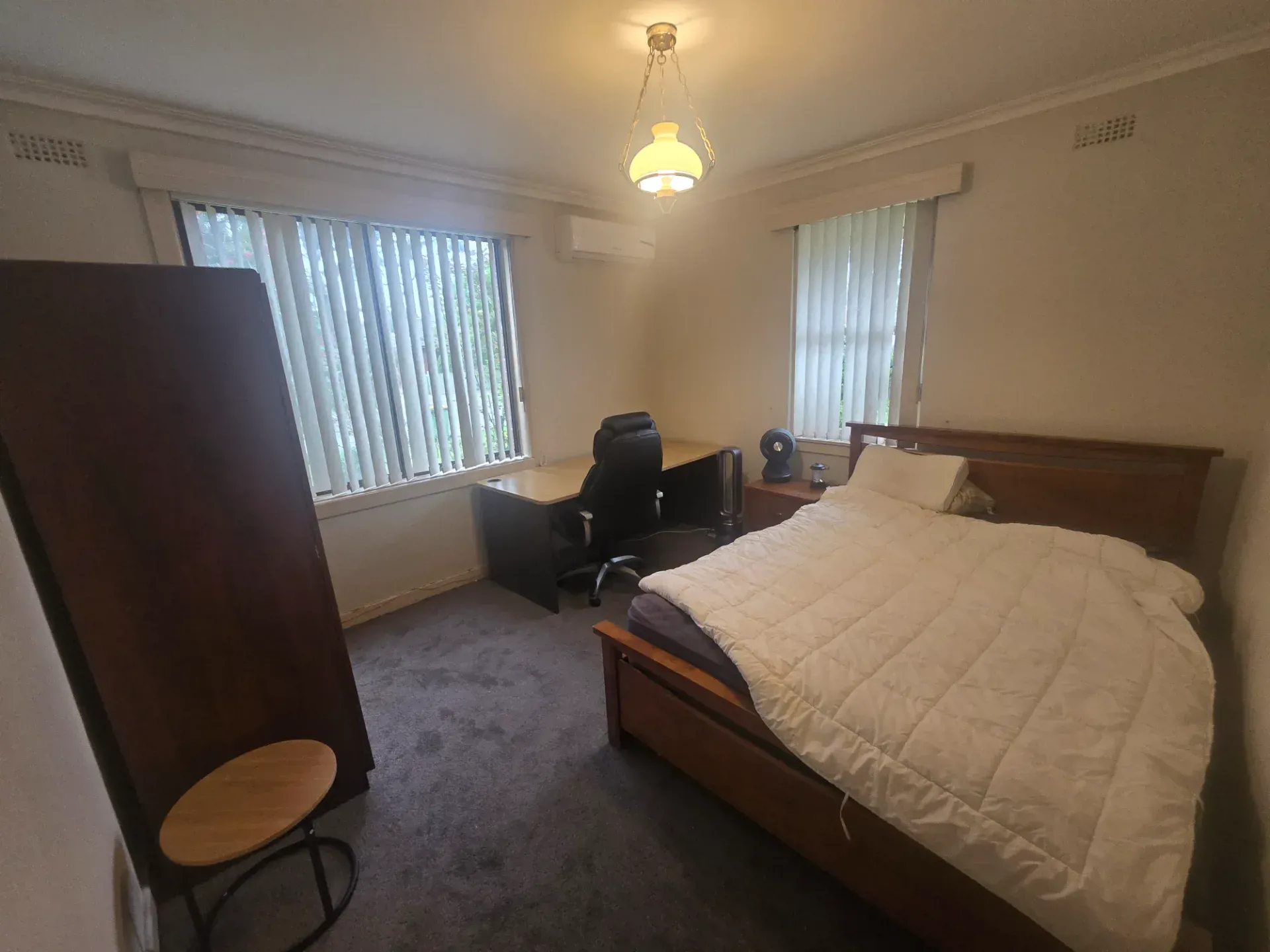 1 room available in a share house, Heidelberg West, VIC