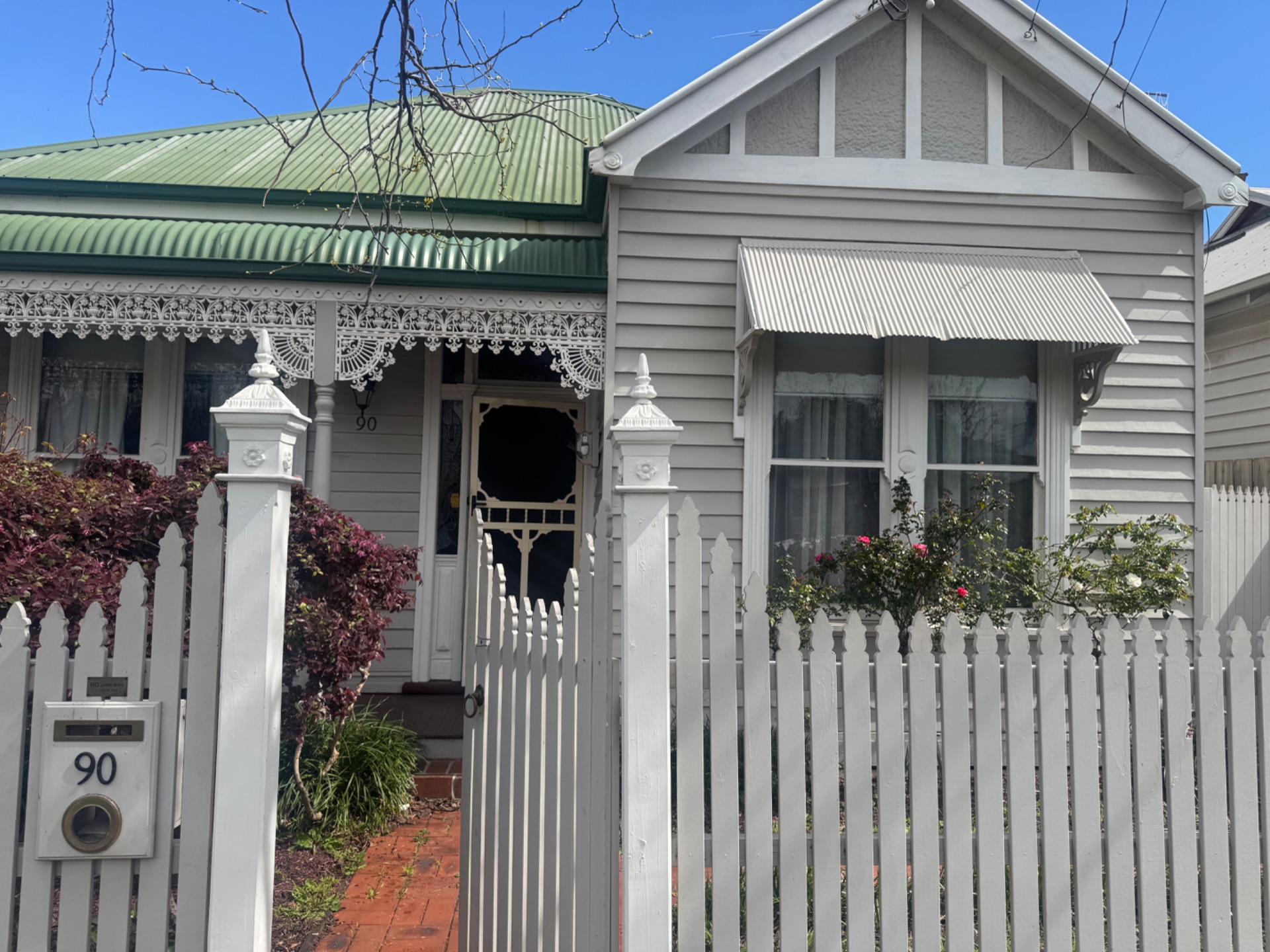 4 rooms in a share house, Kingsville
