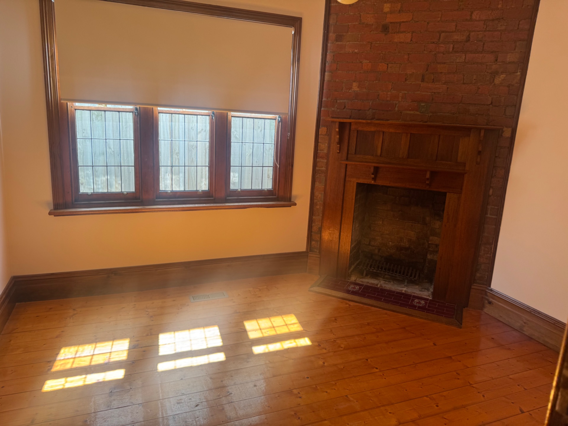 4 rooms in a share house, Kingsville
