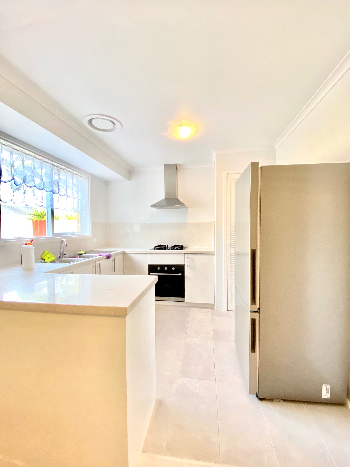 1 room available in a share house, St Albans, VIC