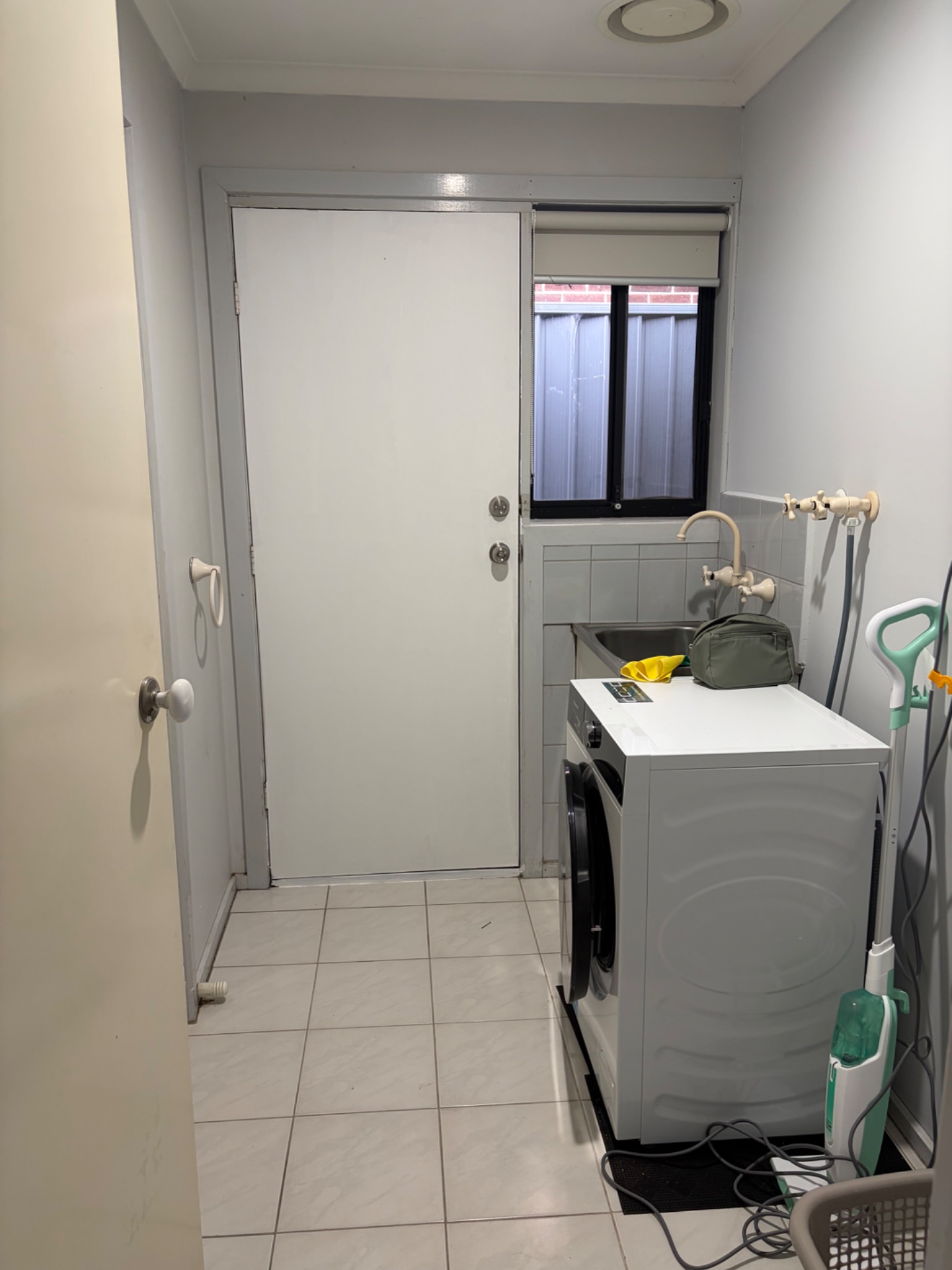 1 room available in a share house, Kings Park, VIC