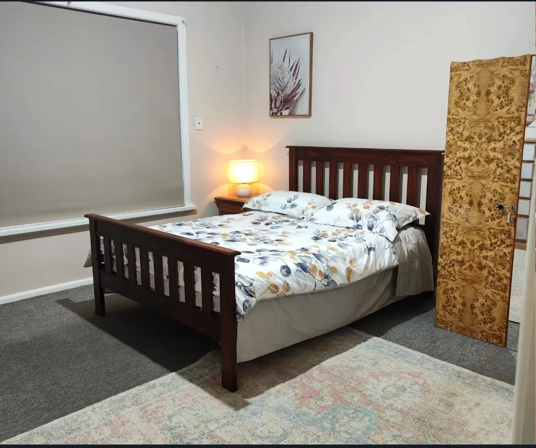 2 rooms available in a share house, Reservoir, VIC