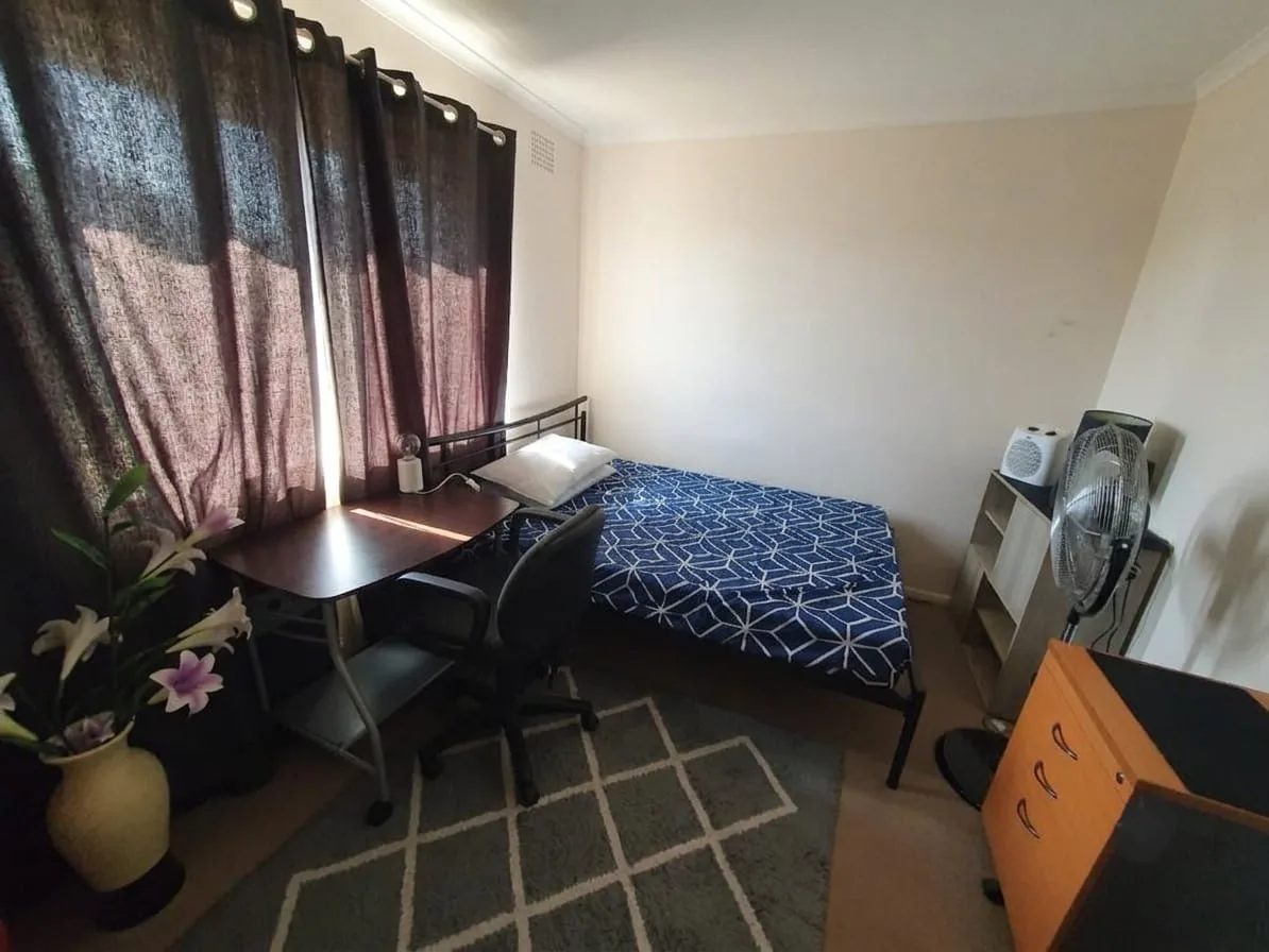 1 room available in a share house, Clayton, VIC