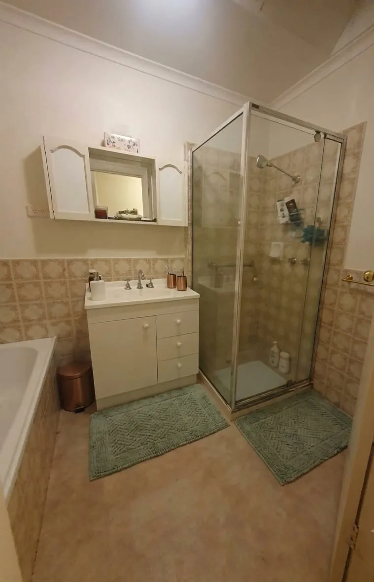 1 room available in a share house, Clayton, VIC