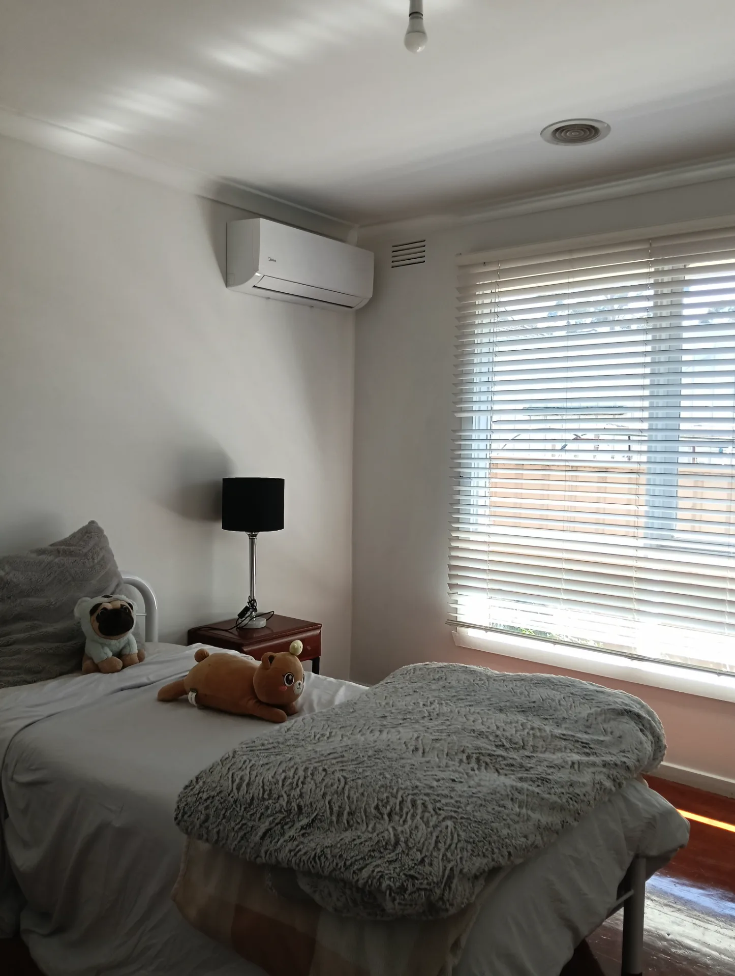1 room available in a share house, Ardeer, VIC